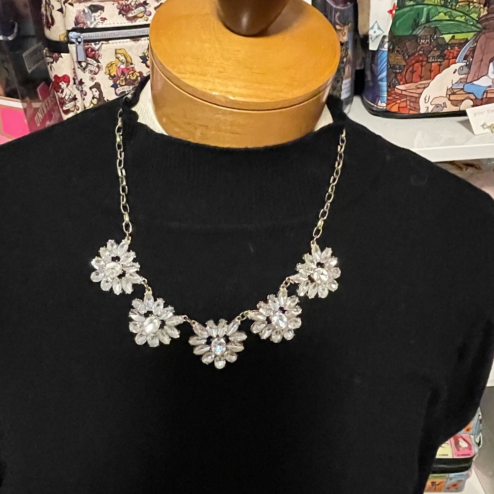 Dazzling Silver Floral Necklace